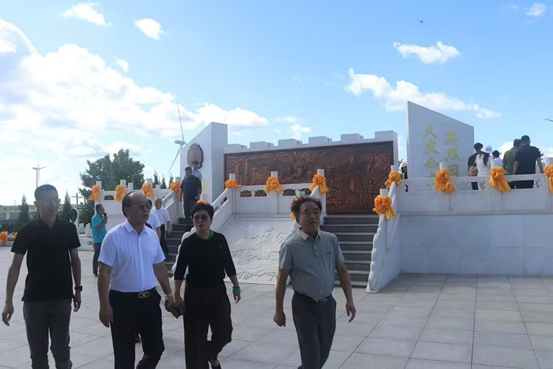 1754353322995525.jpg z7.jpg